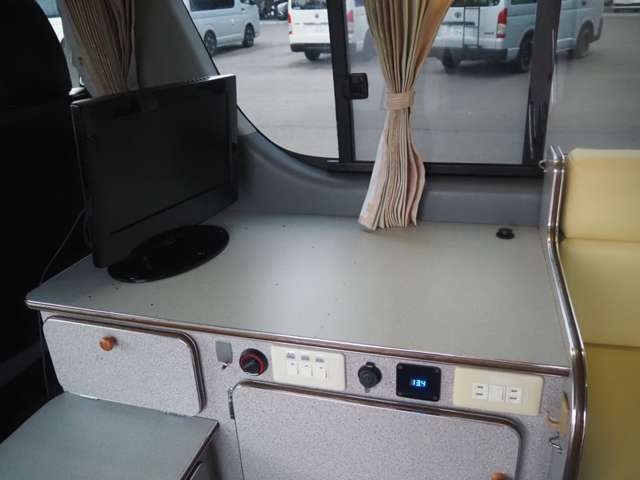 トヨタ ハイエースバン カーインテリア高橋 H22年 (甲信越・北陸) 99