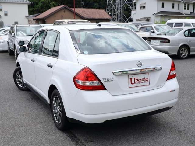 日産 ティーダ １．６ 教習車 H22年 (関東) 99