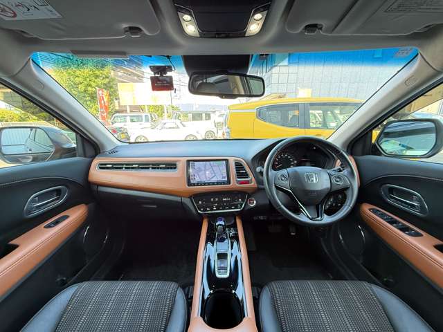 ホンダ ヴェゼル １．５ ハイブリッド Ｚ H26年 (近畿) 99