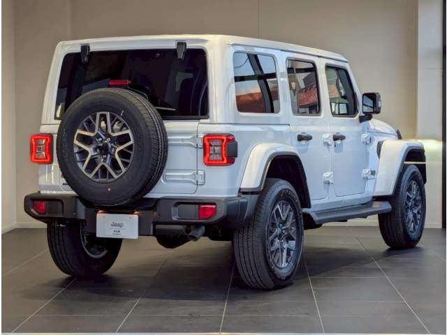 ジープ ラングラー　アンリミテッド アンリミテッド サハラ ４ＷＤ R7年 (近畿) 99