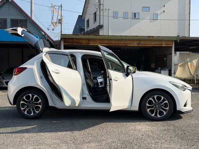 マツダ デミオ １．５ ＸＤ ツーリング ディーゼルターボ H28年 (四国) 99