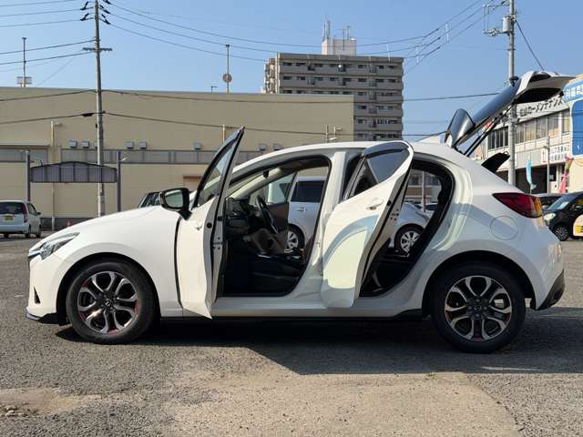 マツダ デミオ １．５ ＸＤ ツーリング ディーゼルターボ H28年 (四国) 99