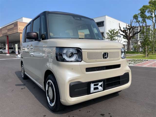 ホンダ Ｎ　ＢＯＸ ６６０ ファッションスタイル ２トーン R8年 (九州・沖縄) 99