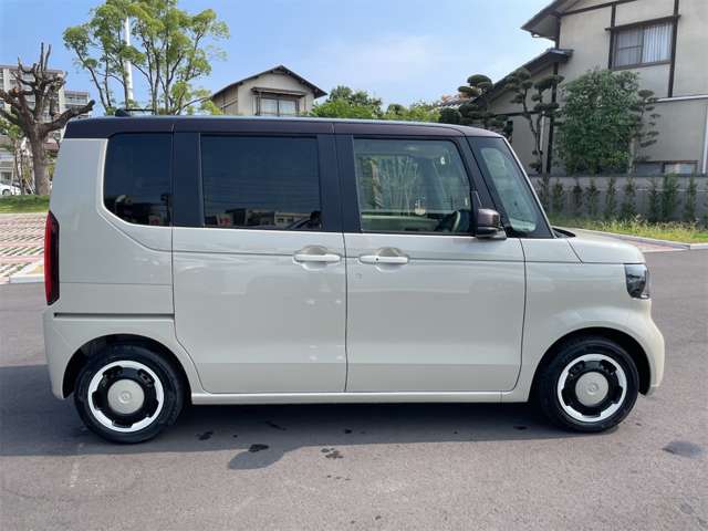 ホンダ Ｎ　ＢＯＸ ６６０ ファッションスタイル ２トーン R8年 (九州・沖縄) 99