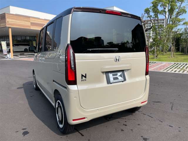 ホンダ Ｎ　ＢＯＸ ６６０ ファッションスタイル ２トーン R8年 (九州・沖縄) 99