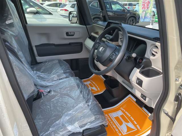 ホンダ Ｎ　ＢＯＸ ６６０ ファッションスタイル ２トーン R8年 (九州・沖縄) 99