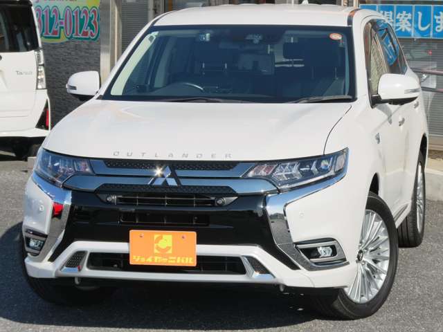 三菱 アウトランダーＰＨＥＶ ２．４ Ｇ プラスパッケージ ４ＷＤ R1年 (関東) 99