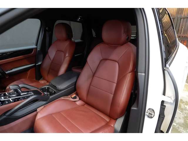 ポルシェ カイエン ３．０ ティプトロニックＳ ４ＷＤ R1年 (北海道) 99
