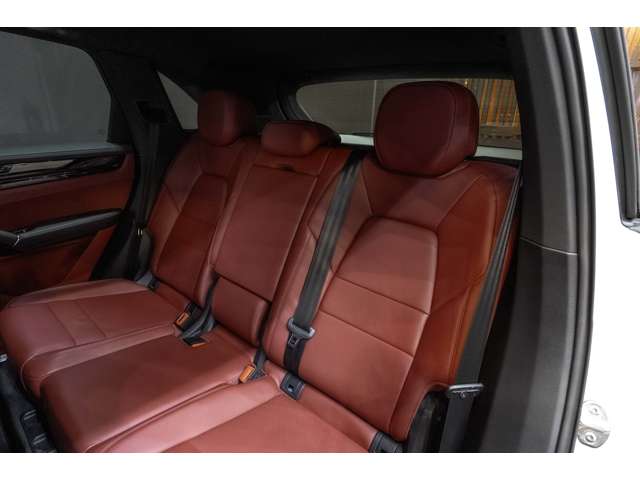 ポルシェ カイエン ３．０ ティプトロニックＳ ４ＷＤ R1年 (北海道) 99