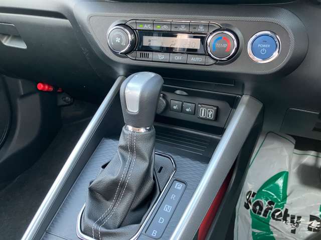 トヨタ ライズ　ハイブリッド ハイブリッド １．２ Ｚ R8年 (関東) 99