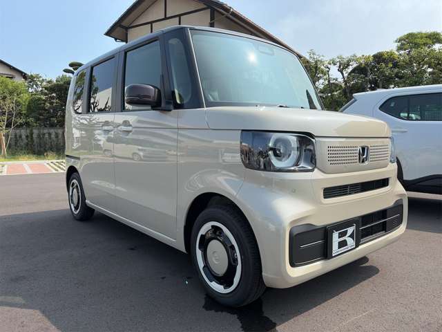 ホンダ Ｎ　ＢＯＸ ６６０ ファッションスタイル ２トーン R8年 (九州・沖縄) 99
