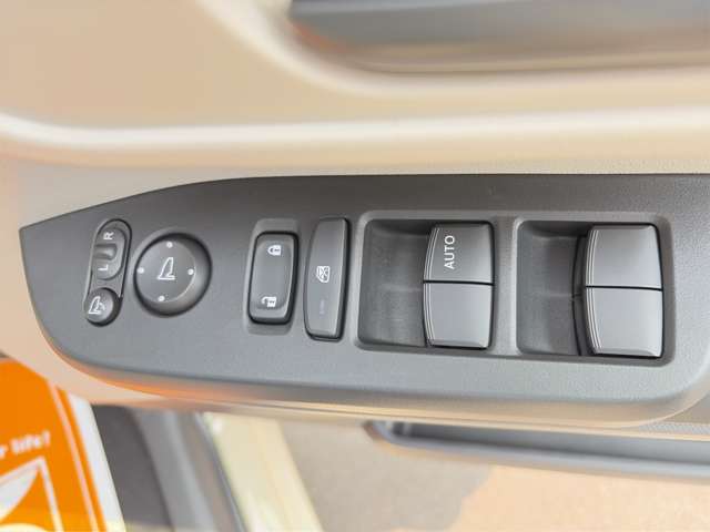 ホンダ Ｎ　ＢＯＸ ６６０ ファッションスタイル ２トーン R8年 (九州・沖縄) 99