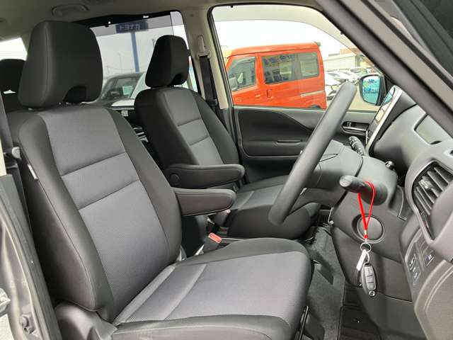 日産 セレナ １．２ Ｅ－ＰＯＷＥＲ ＸＶ R4年 (関東) 99
