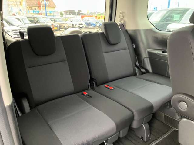 日産 セレナ １．２ Ｅ－ＰＯＷＥＲ ＸＶ R4年 (関東) 99