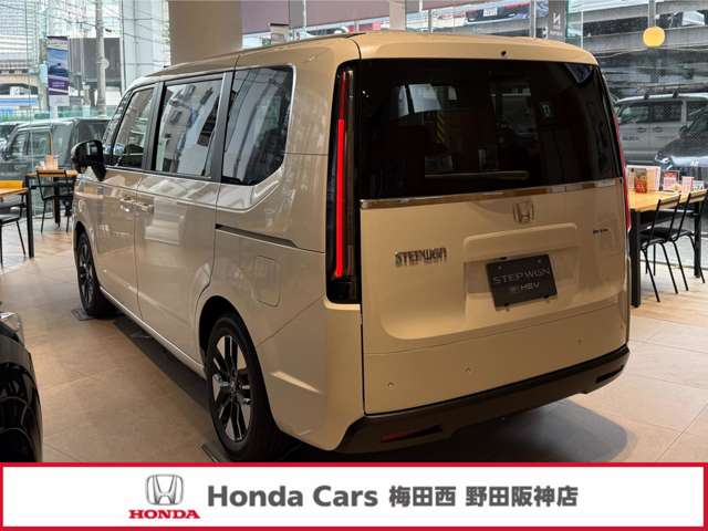 ホンダ ステップワゴン　ハイブリッド ２．０ Ｅ：ＨＥＶ エアー ＥＸ ３０周年特別仕様車 R8年 (近畿) 99