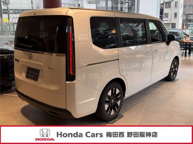 ホンダ ステップワゴン　ハイブリッド ２．０ Ｅ：ＨＥＶ エアー ＥＸ ３０周年特別仕様車 R8年 (近畿) 99