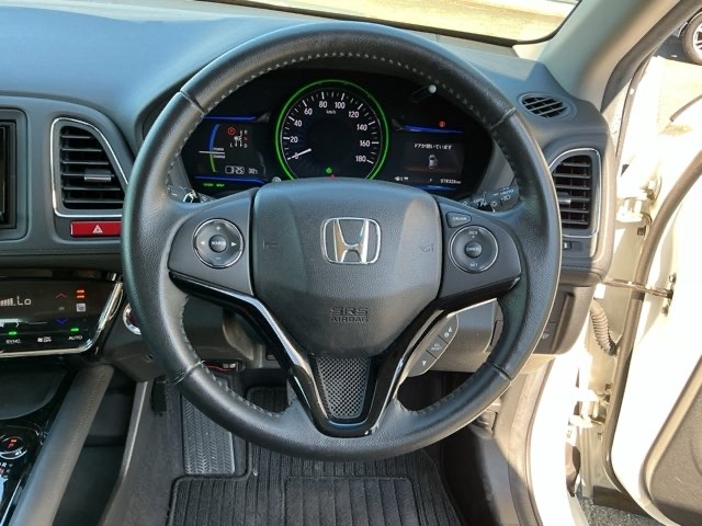 ホンダ ヴェゼル １．５ ハイブリッド Ｚ H26年 (近畿) 99