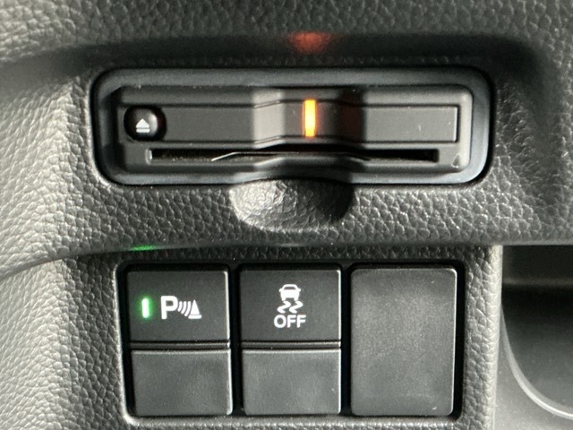 ホンダ Ｎ　ＢＯＸ カスタム ６６０ Ｌ R3年 (近畿) 99