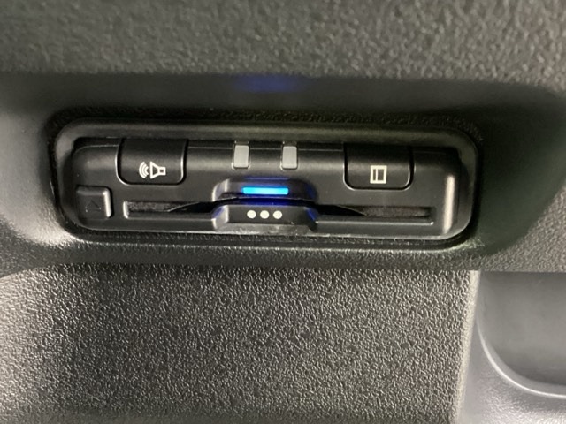 ホンダ Ｎ　ＢＯＸ カスタム ６６０ ターボ R7年 (近畿) 99