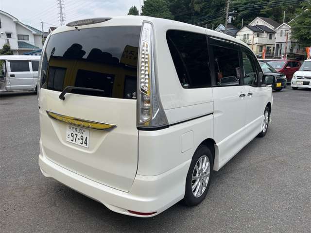 日産 セレナ ２．０ ハイウェイスター Ｓ－ＨＹＢＲＩＤ H25年 (関東) 99
