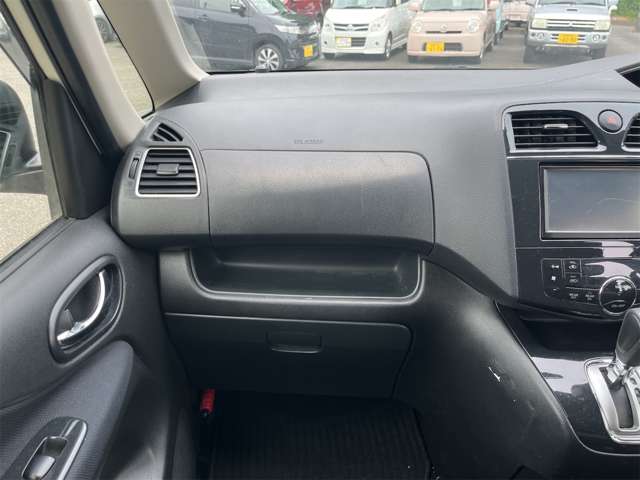 日産 セレナ ２．０ ハイウェイスター Ｓ－ＨＹＢＲＩＤ H25年 (関東) 99