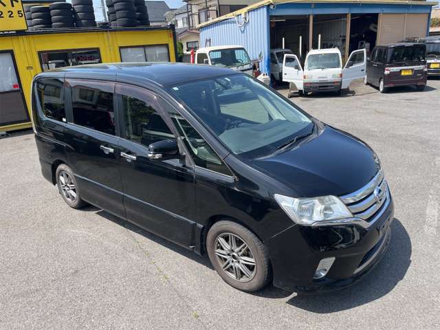 日産 セレナ ２．０ ハイウェイスター Ｖセレクション H23年 (関東) 99