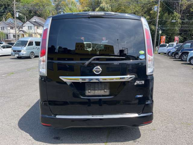日産 セレナ ２．０ ハイウェイスター Ｖセレクション H23年 (関東) 99