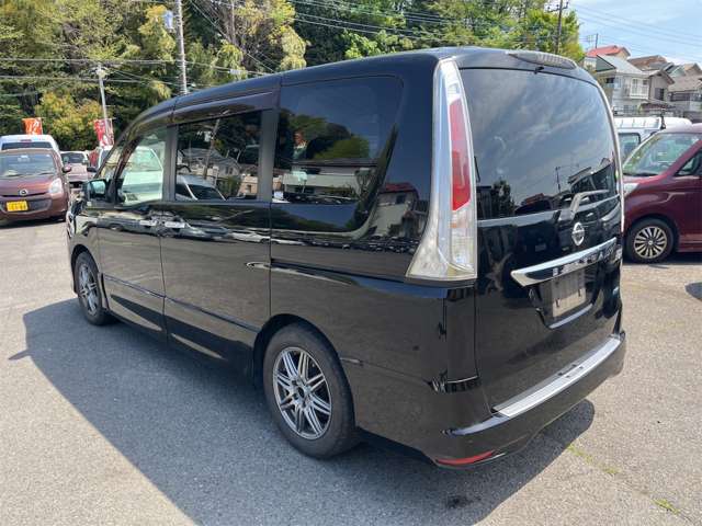 日産 セレナ ２．０ ハイウェイスター Ｖセレクション H23年 (関東) 99