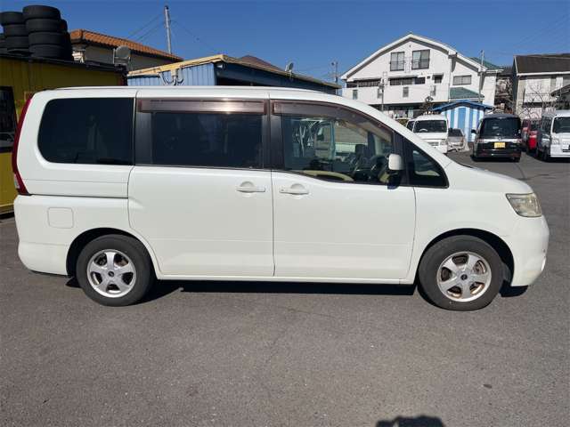 日産 セレナ ２．０ ２０Ｓ H17年 (関東) 99