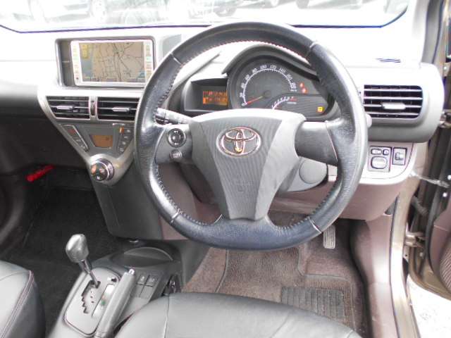 トヨタ ｉＱ １．０ １００Ｇ H21年 (関東) 99