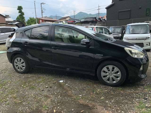 トヨタ アクア １．５ Ｓ H25年 (関東) 99