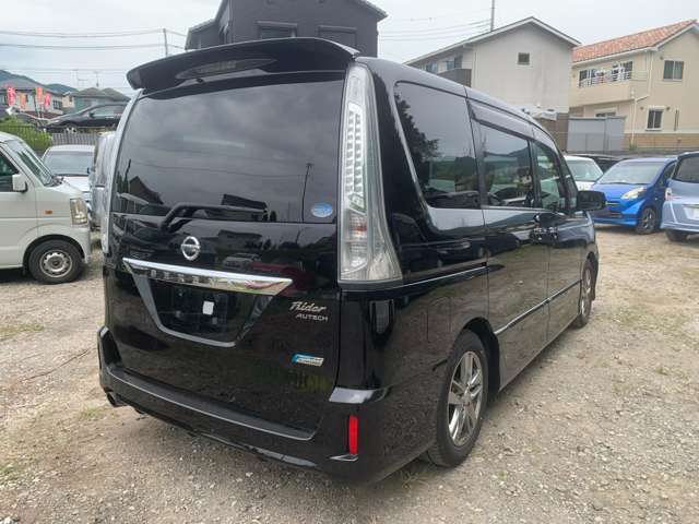 日産 セレナ ２．０ ライダー ブラックライン Ｓ－ＨＹＢＲＩＤ H24年 (関東) 99