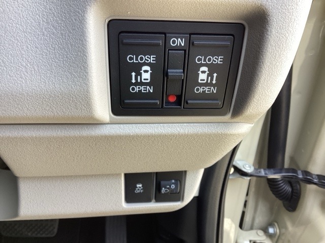ホンダ Ｎ　ＢＯＸ ６６０ ファッションスタイル R7年 (近畿) 99