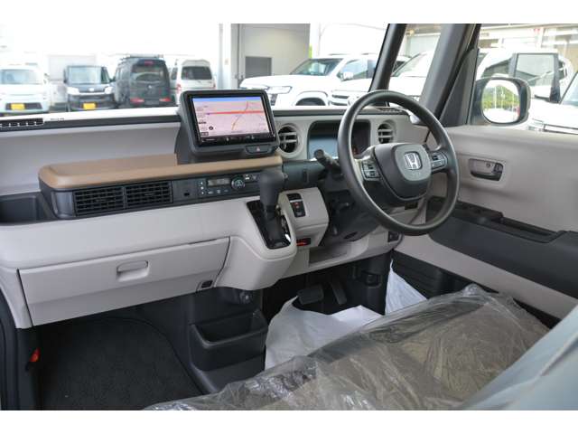 ホンダ Ｎ　ＢＯＸ ６６０ R5年 (近畿) 99