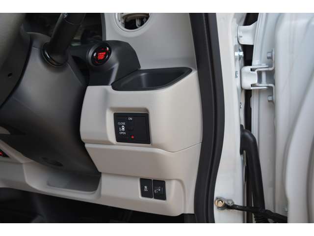 ホンダ Ｎ　ＢＯＸ ６６０ R5年 (近畿) 99