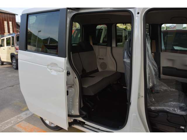ホンダ Ｎ　ＢＯＸ ６６０ R5年 (近畿) 99