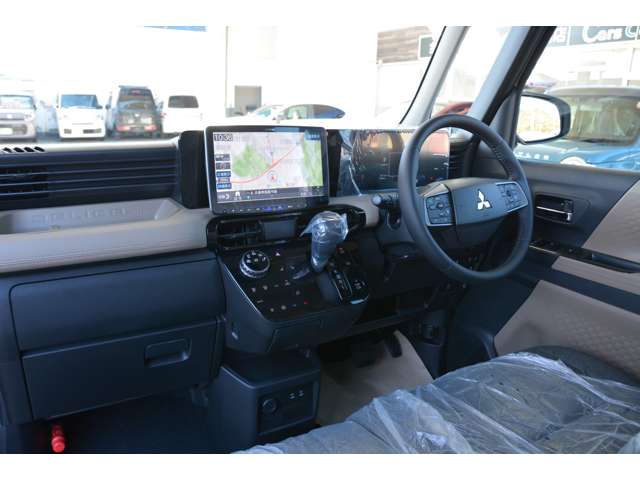 三菱 デリカ　ミニ ６６０ Ｔ プレミアム ４ＷＤ R8年 (近畿) 99