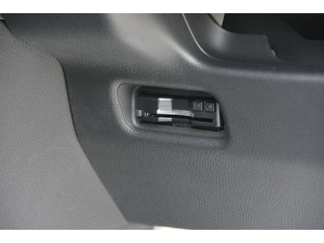 ホンダ フリード １．５ エアー ＥＸ R8年 (近畿) 99