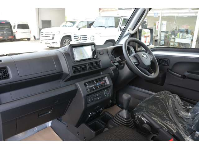 ダイハツ ハイゼットトラック ６６０ ジャンボ エクストラ ３方開 ４ＷＤ R8年 (近畿) 99