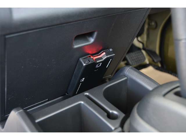 ダイハツ ハイゼットトラック ６６０ ジャンボ エクストラ ３方開 ４ＷＤ R8年 (近畿) 99
