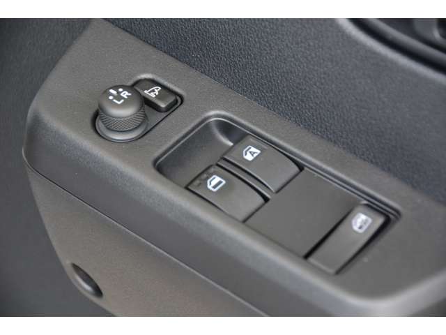ダイハツ ハイゼットトラック ６６０ ジャンボ エクストラ ３方開 ４ＷＤ R8年 (近畿) 99