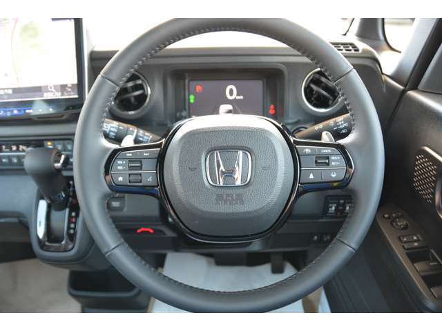 ホンダ Ｎ　ＢＯＸ カスタム ６６０ ターボ R8年 (近畿) 99