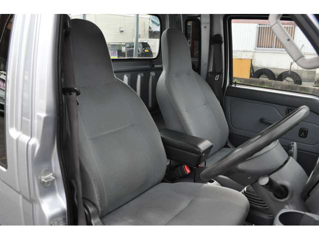 ダイハツ ハイゼットトラック ６６０ ジャンボ ３方開 ４ＷＤ H25年 (近畿) 99