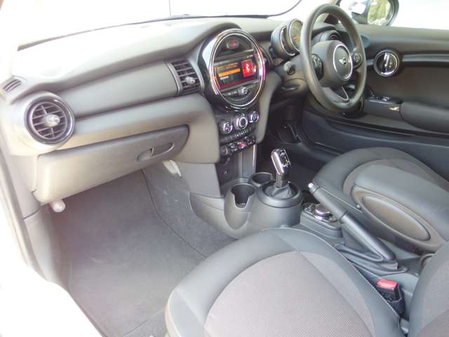 ミニ ミニ ヴィクトリア ３ドア ＤＣＴ R1年 (東海) 99