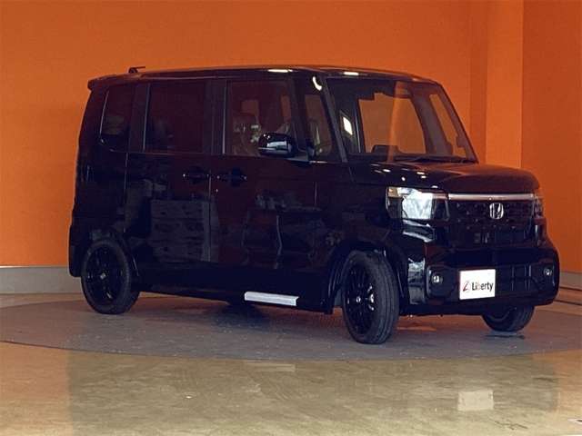 ホンダ Ｎ　ＢＯＸ カスタム ６６０ ターボ ブラック スタイル R8年 (近畿) 99