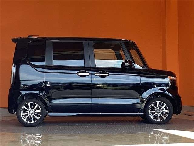 ホンダ Ｎ　ＢＯＸ カスタム ６６０ R8年 (近畿) 99