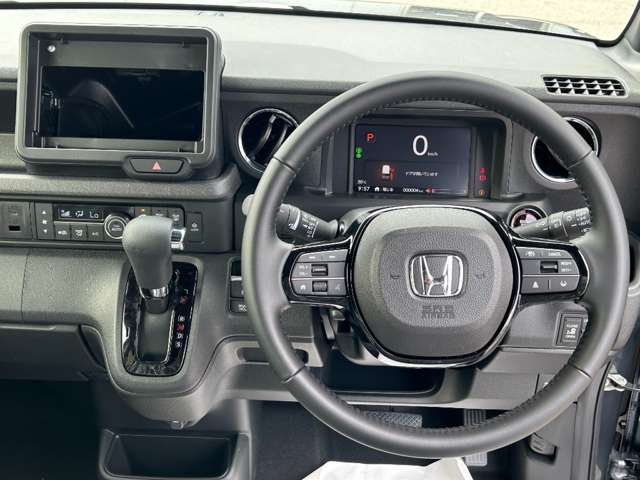 ホンダ Ｎ　ＢＯＸ カスタム ６６０ ブラック スタイル R8年 (近畿) 99