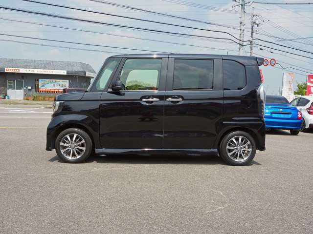 ホンダ Ｎ　ＢＯＸ カスタム ６６０ Ｌ R4年 (東海) 99