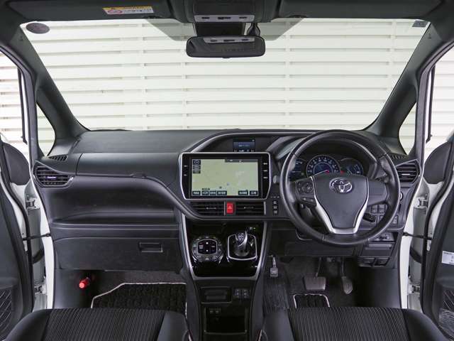 トヨタ ヴォクシー １．８ ハイブリッド ＺＳ 煌 H30年 (東海) 99