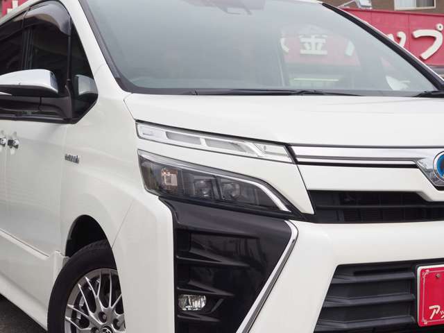 トヨタ ヴォクシー １．８ ハイブリッド ＺＳ 煌 H30年 (東海) 99